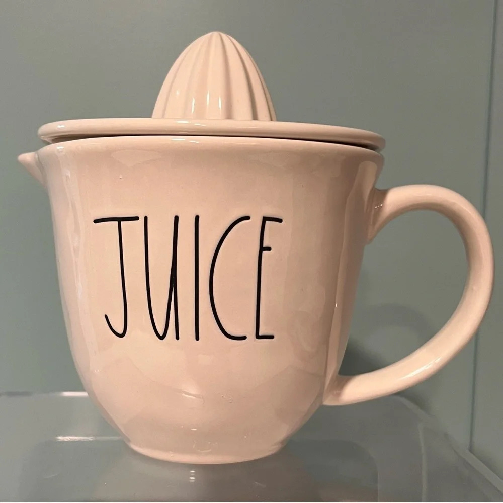 Rae Dunn ‘JUICE’ 2 Piece‎ Juicer.